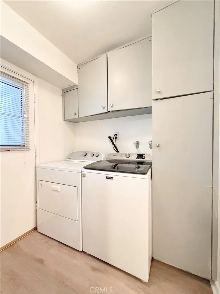 Additional image 40 of 22131 N Oxnard Street Unit A, Woodland Hills, CA 91367