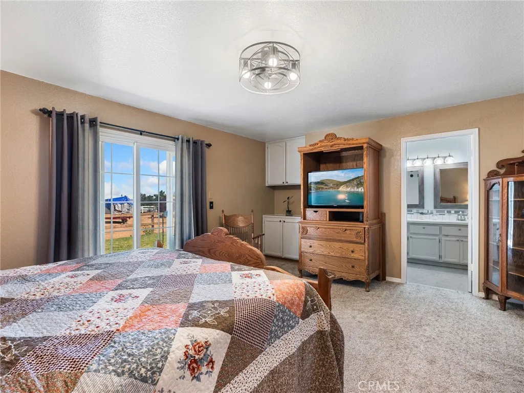 Additional image 61 of 12190 Mission St, Oak Hills, CA 92344