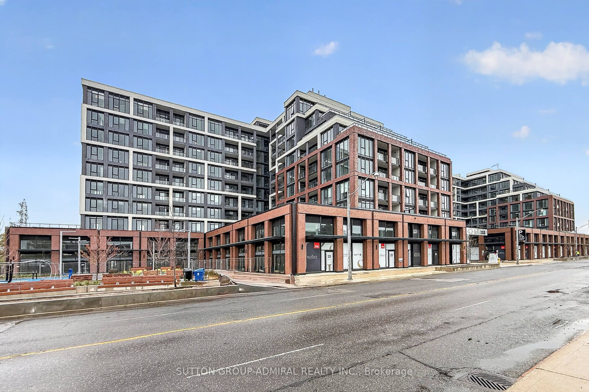 534-858 Dupont Street, Toronto, ON, M5G 0C1