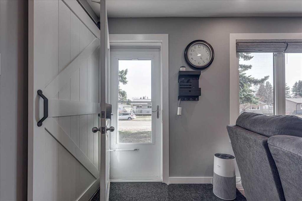 Additional image 3 of 5616 55 Avenue, Lacombe, AB, T4L 1L9