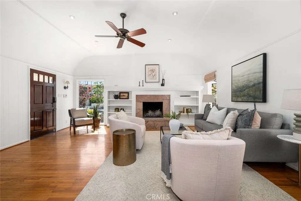 Additional image 3 of 24 Via Di Roma Walk, Long Beach, CA 90803