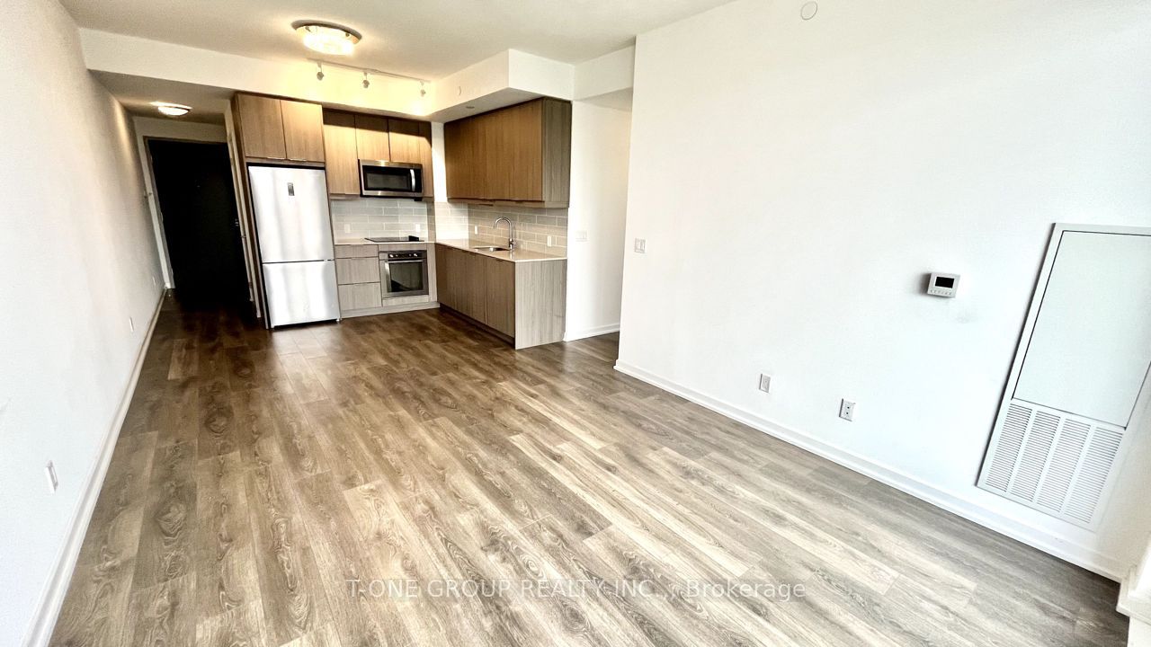 Additional image 2 of 1305-32 Forest Manor Road, Toronto, ON, M2J 1M5