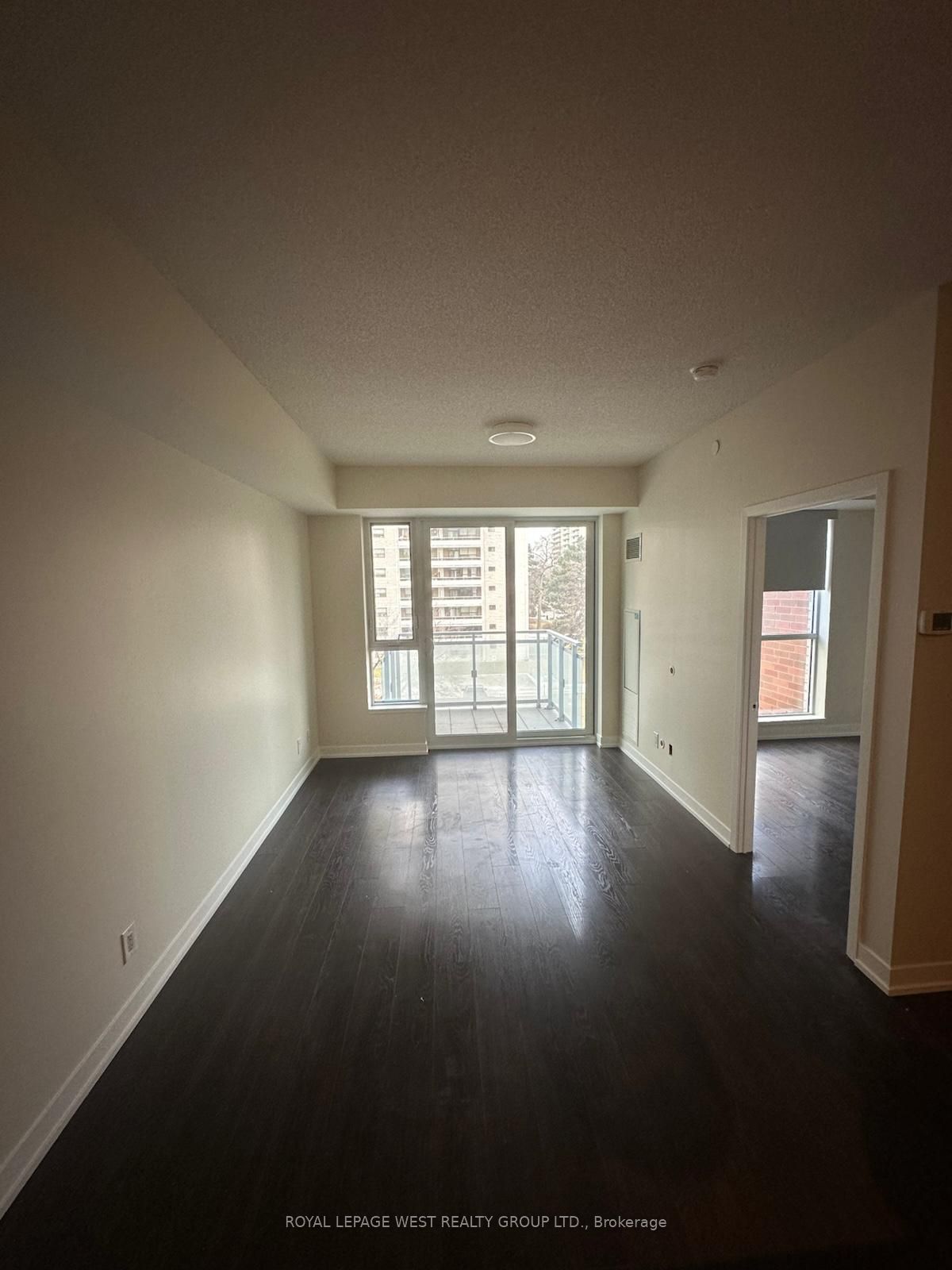 Additional image 2 of 402-1830 Bloor St. W Street E, Toronto, ON, M6P 0A2