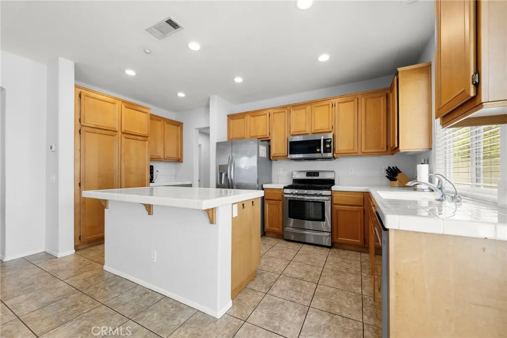 Additional image 62 of 7112 Riley Dr, Fontana, CA 92336