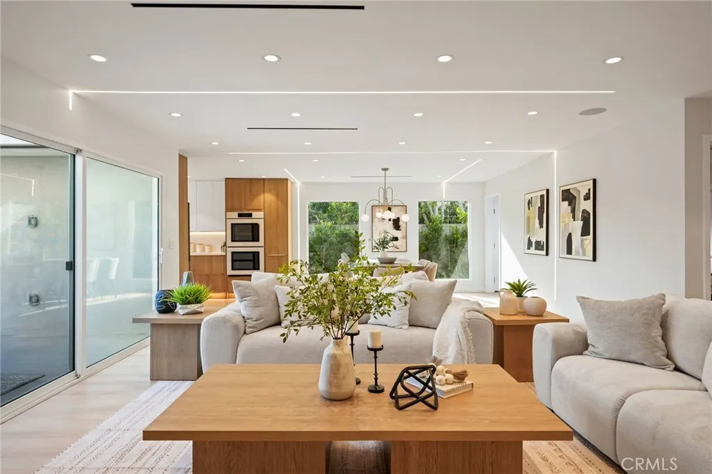 Additional image 6 of 24118 Highlander Rd, West Hills, CA 91307