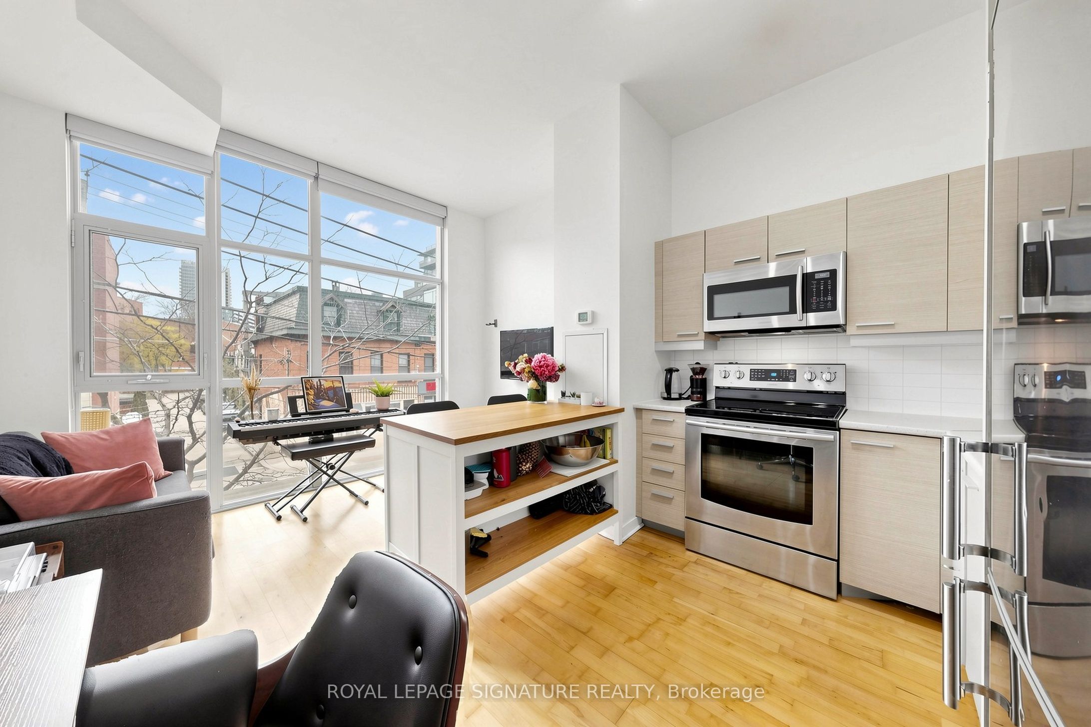 Additional image 4 of 203-569 King Street E, Toronto, ON, M5A 1M5
