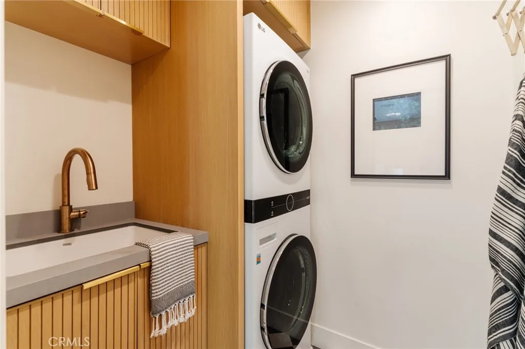 Additional image 103 of 429 20th Street, Manhattan Beach, CA 90266
