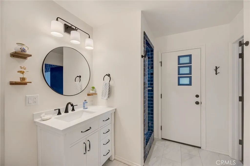 Additional image 80 of 3854 Hampstead Rd, La Canada Flintridge, CA 91011