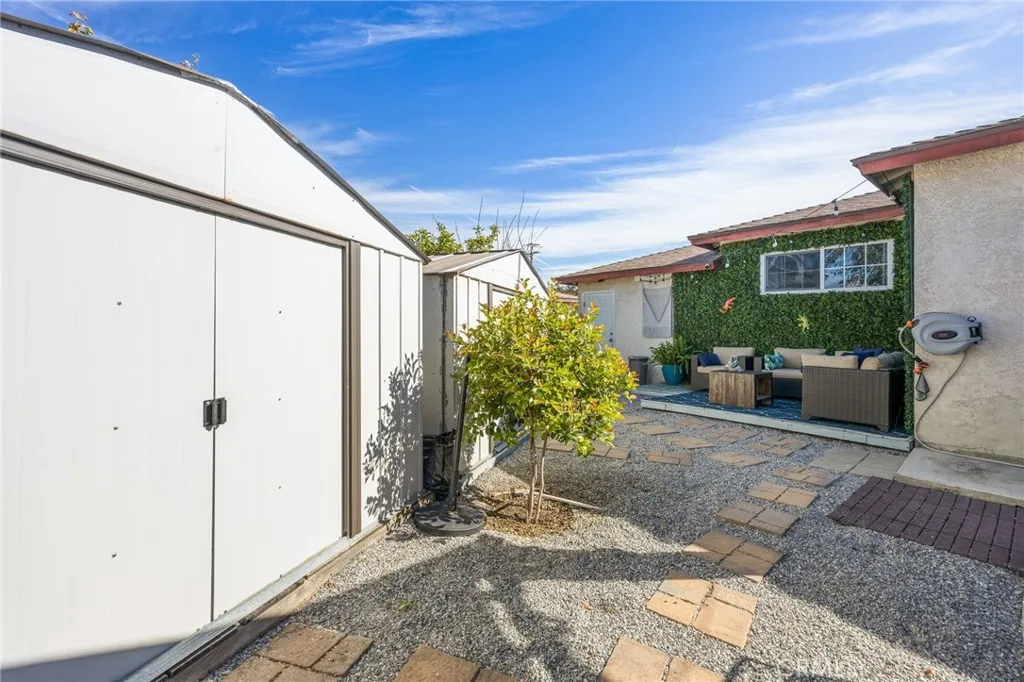 Additional image 108 of 421 E 219th St, Carson, CA 90745