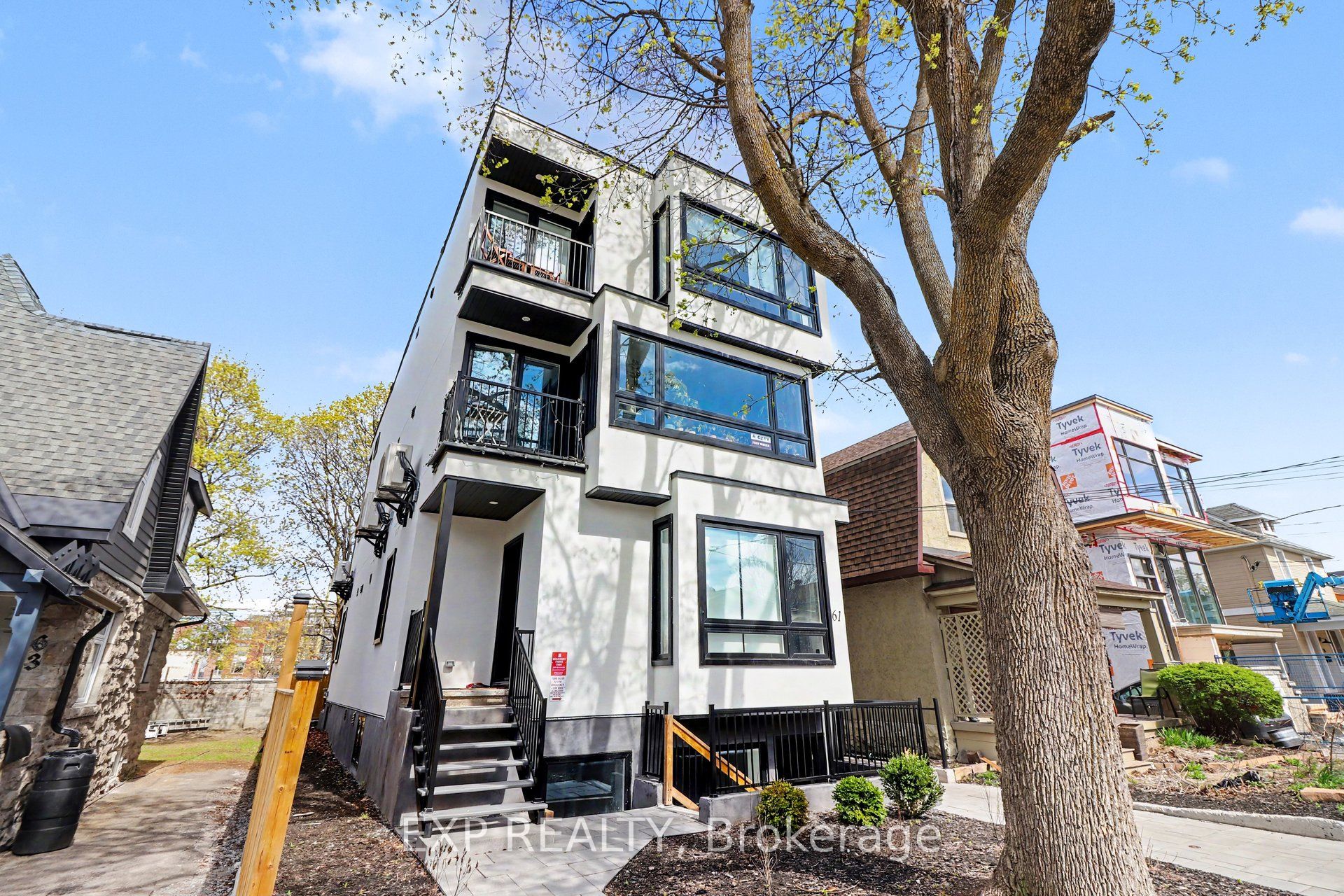 A-61 Pinehurst Avenue, Ottawa, ON, K1Y 1K5