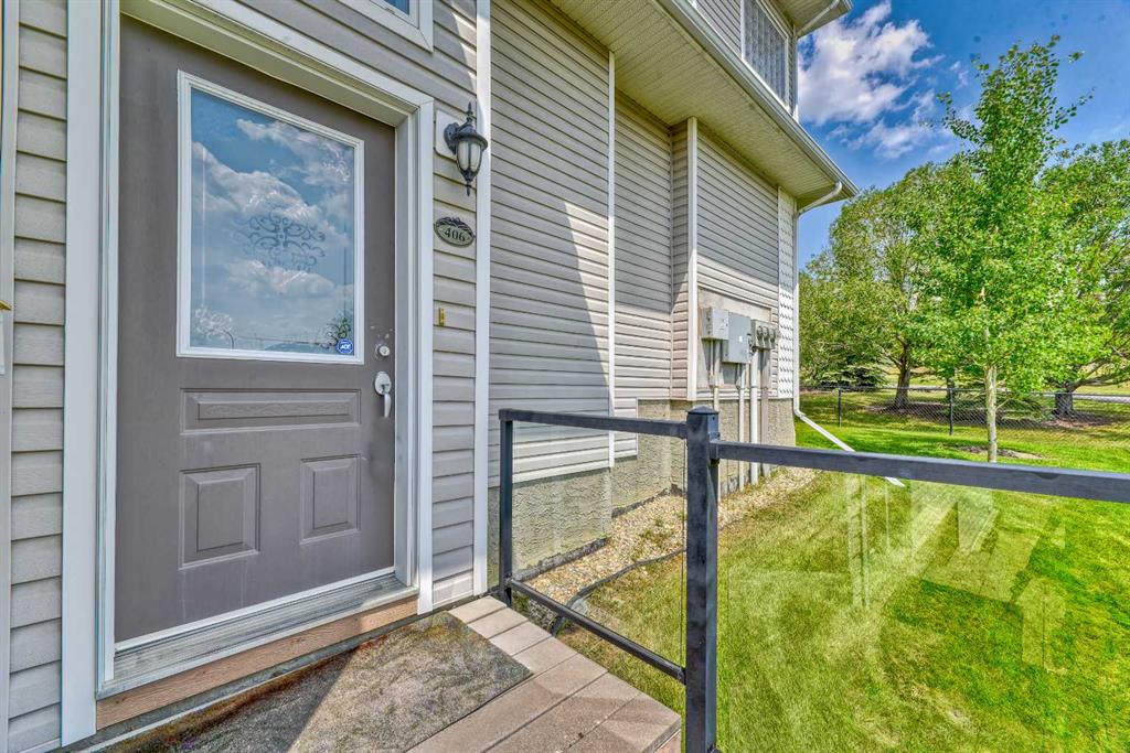 Additional image 5 of 406 Rocky Vista Gardens NW, Calgary, AB, T3G 5V1