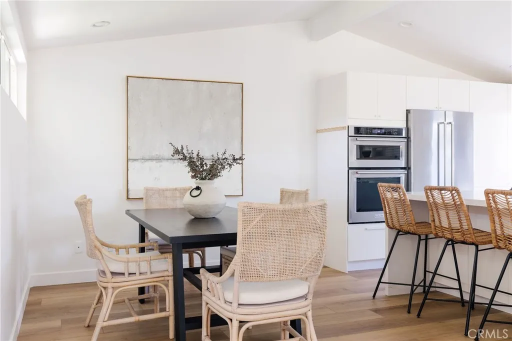 Additional image 7 of 2566 Oxford Ln, Costa Mesa, CA 92626