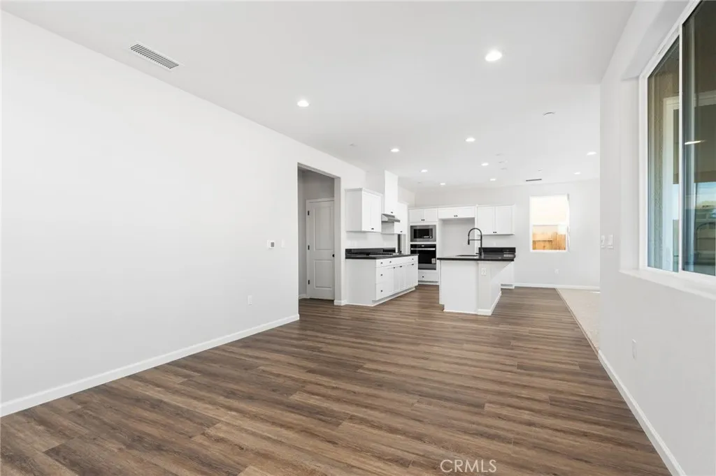 Additional image 11 of 1266 Talus Way S, Madera, CA 93636