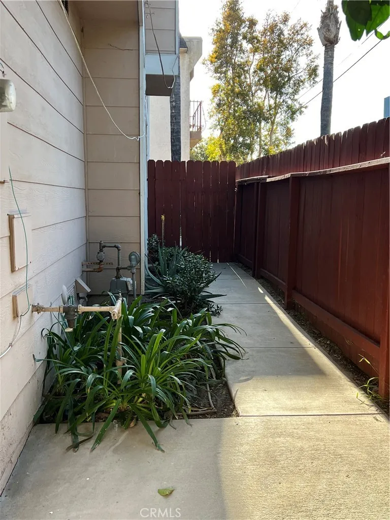 Additional image 20 of 17726 Kinzie St, Northridge, CA 91325