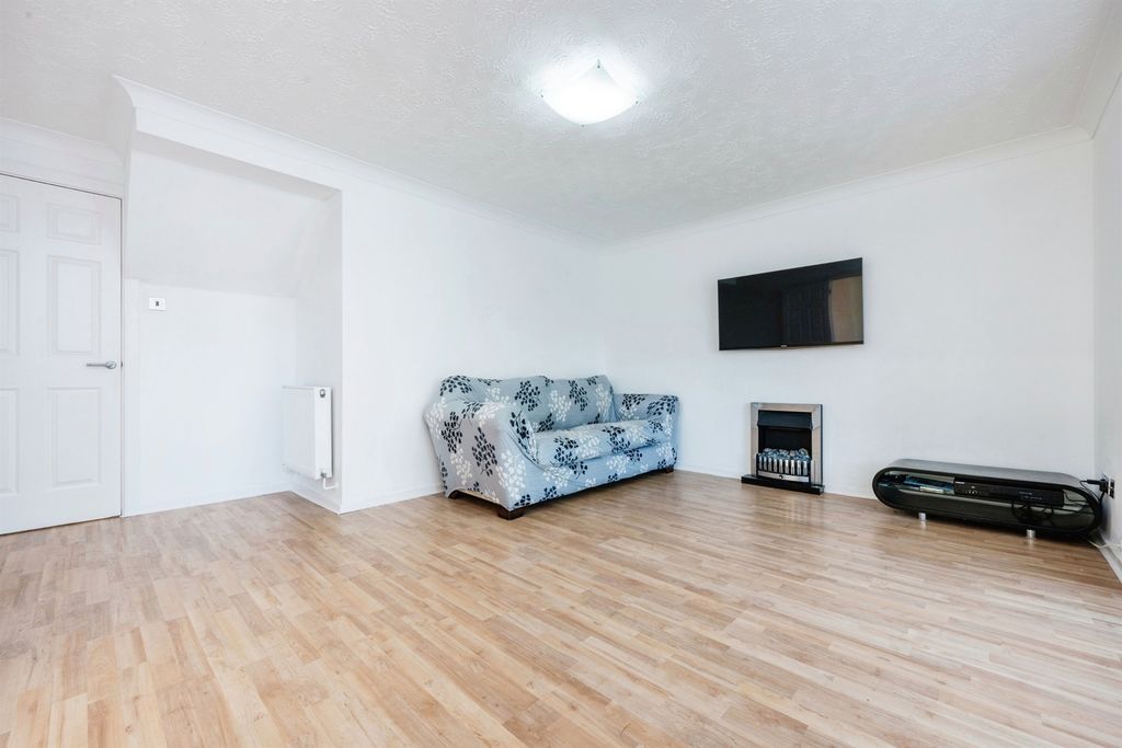 Additional image 2 of 4 bed detached house for saleNicholls Close, Barton-Le-Clay, Bedford MK45
