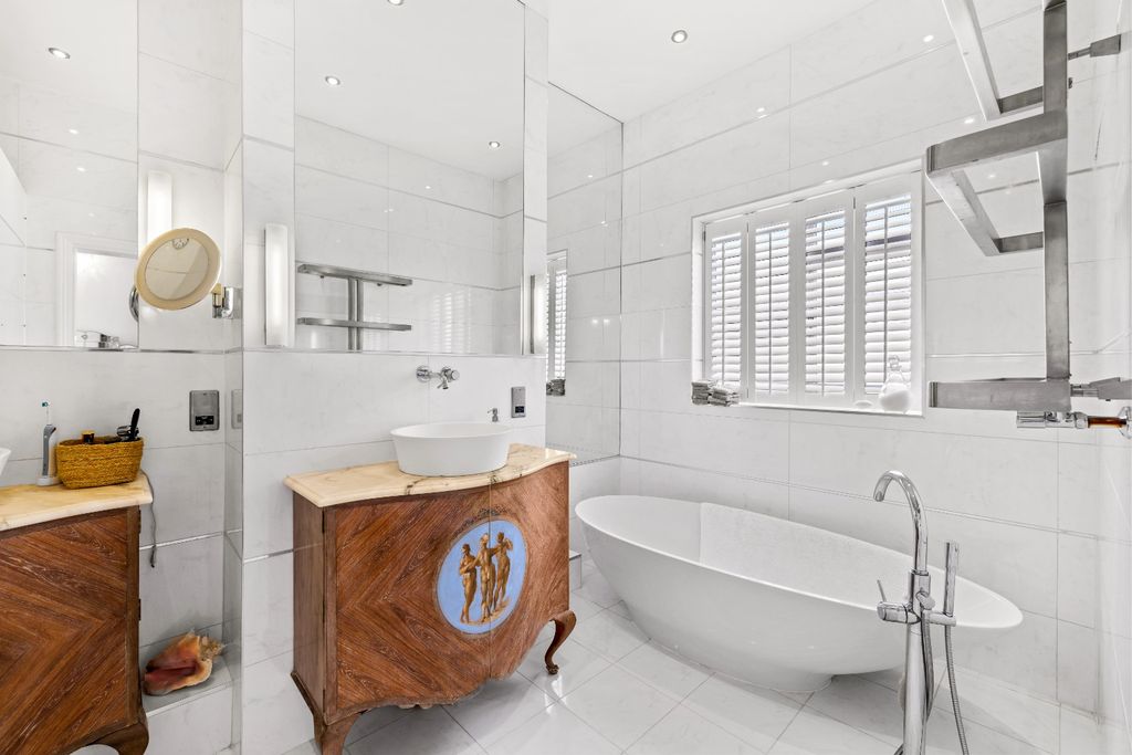 Additional image 17 of 3 bed flat for saleChichester Terrace, Brighton, East Sussex BN2