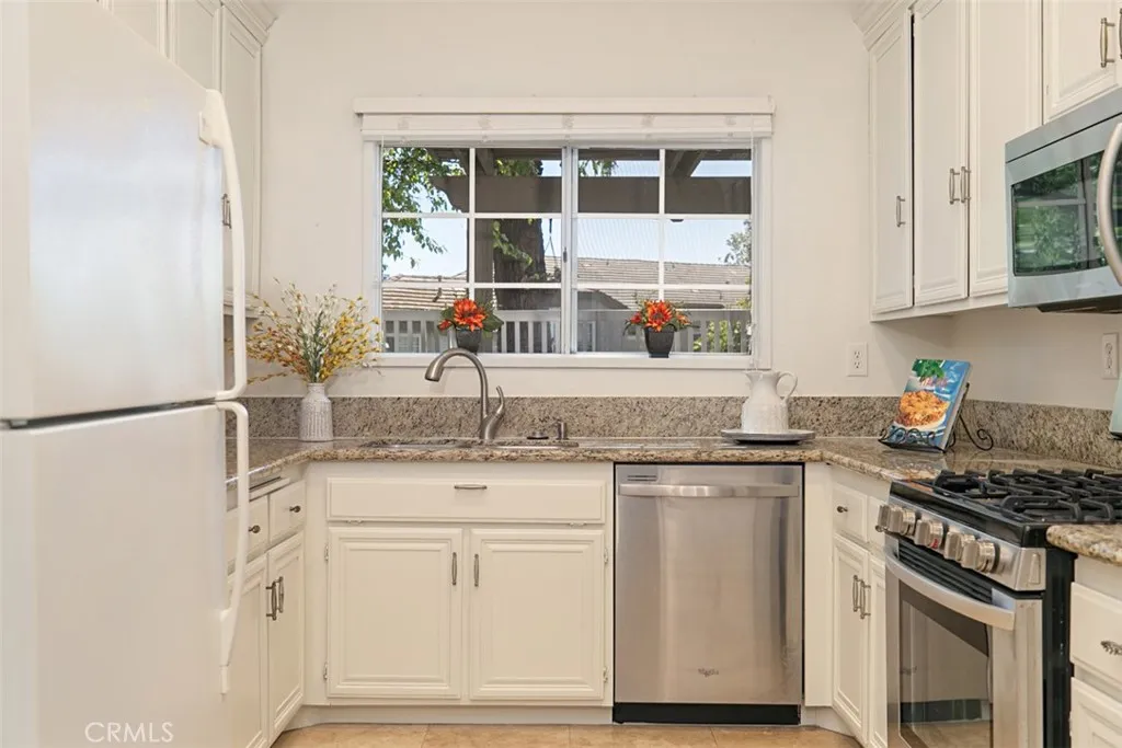 Additional image 10 of 24392 Kingston Court Unit 72, Laguna Hills, CA 92653