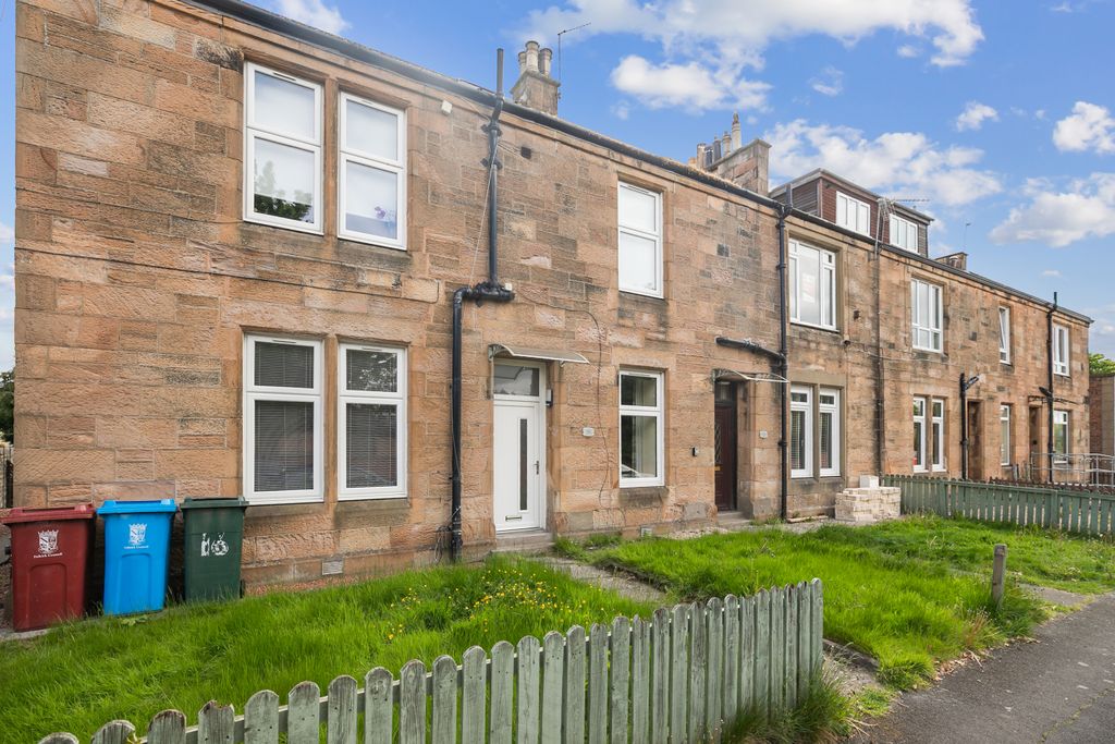 1 bed flat for saleParis Street, Grangemouth FK3