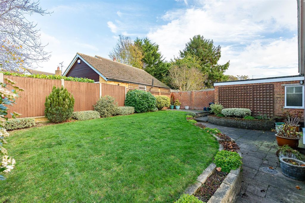 Additional image 13 of 2 bed bungalow for saleWentworth Road, Hertford SG13