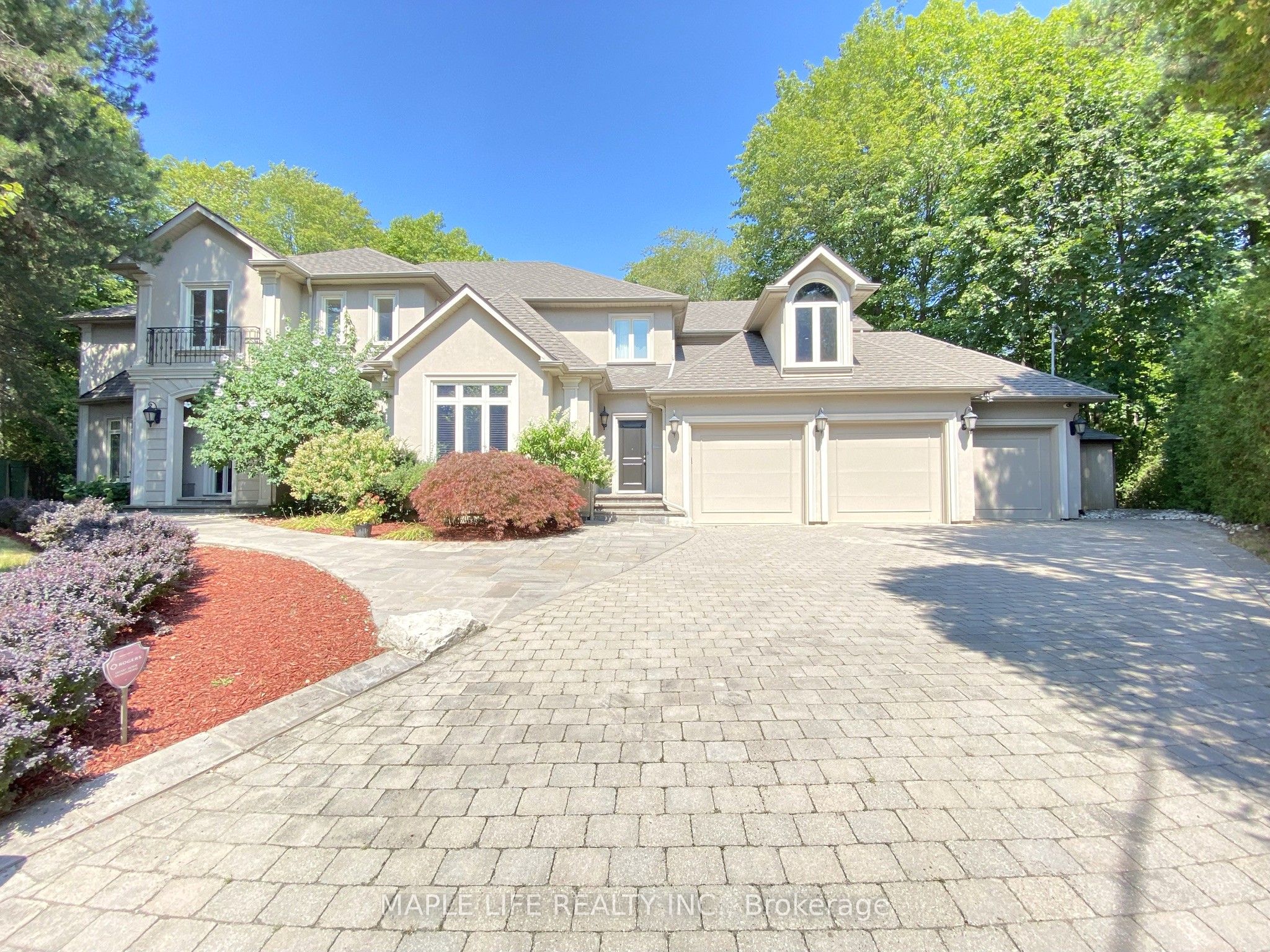 8 Crete Court, Toronto, ON, M3C 2N6