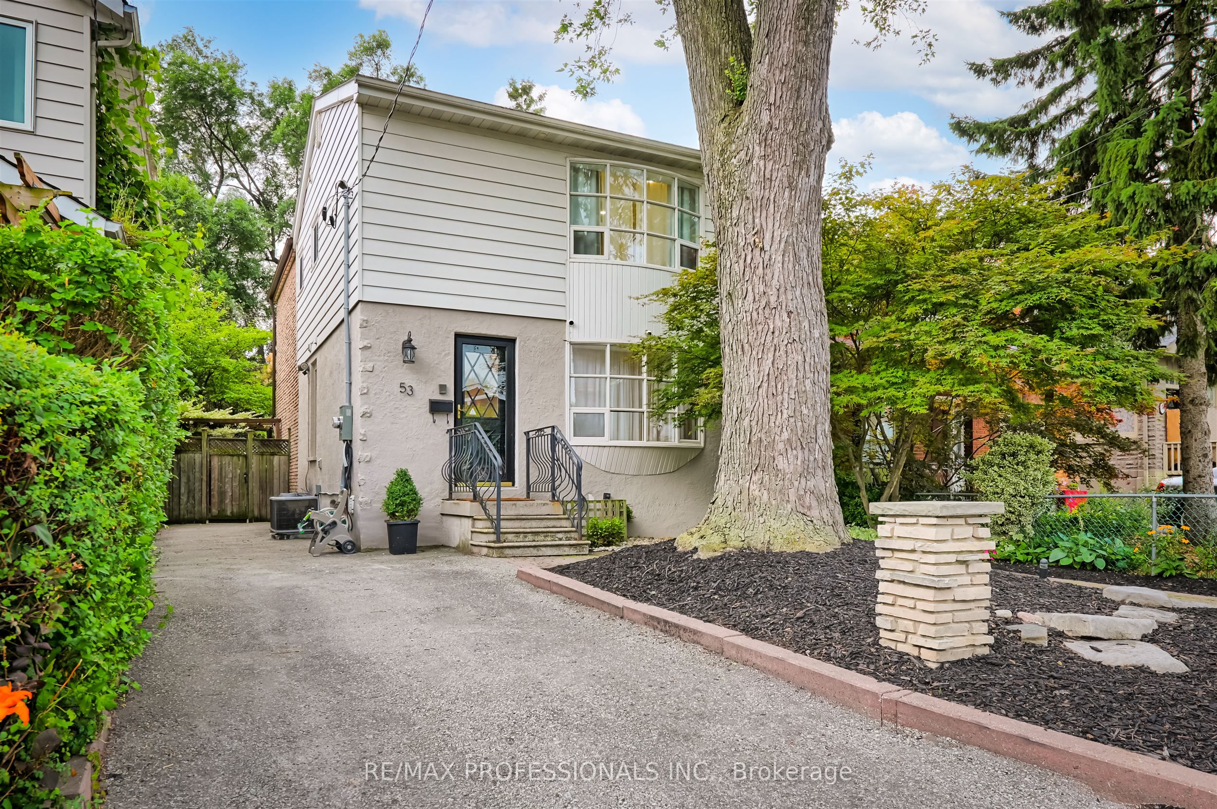 Additional image 4 of 53 Tilden Crescent, Toronto, ON, M9P 1V8