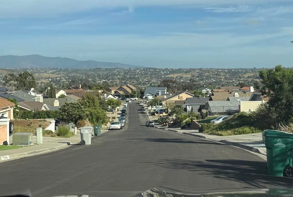 Additional image 2 of 1597 Seabrook Ln, San Diego, CA 92139