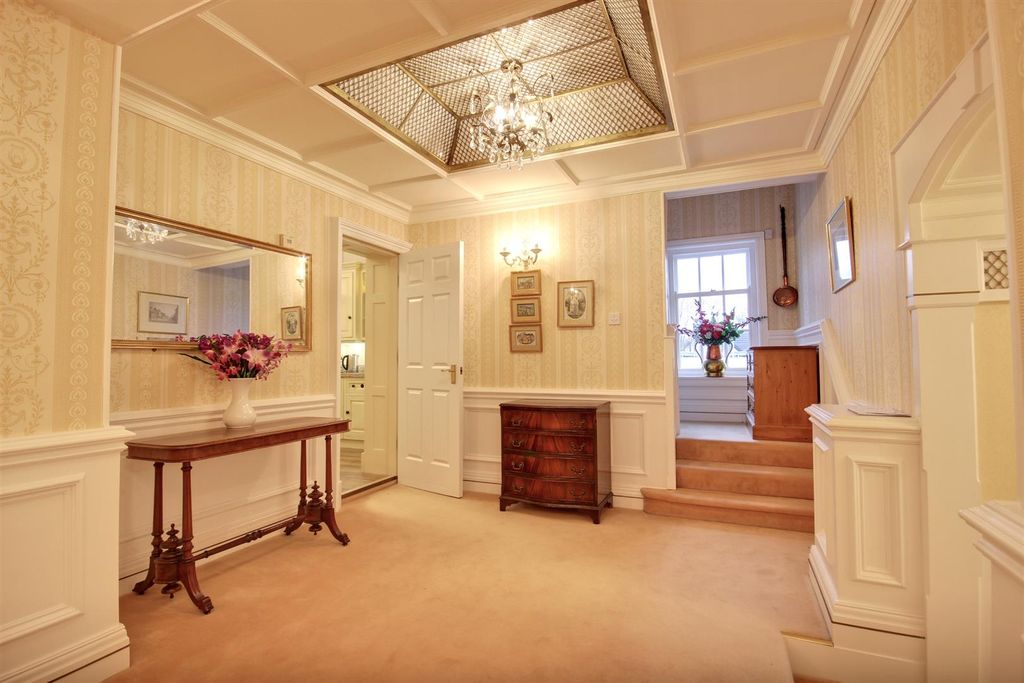 Additional image 5 of 2 bed flat for saleHall Park, Swanland, North Ferriby HU14