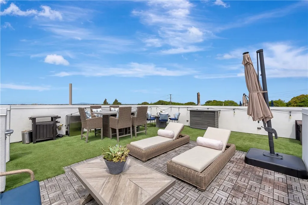 Additional image 47 of 2105 Two Harbors Circle, Costa Mesa, CA 92627