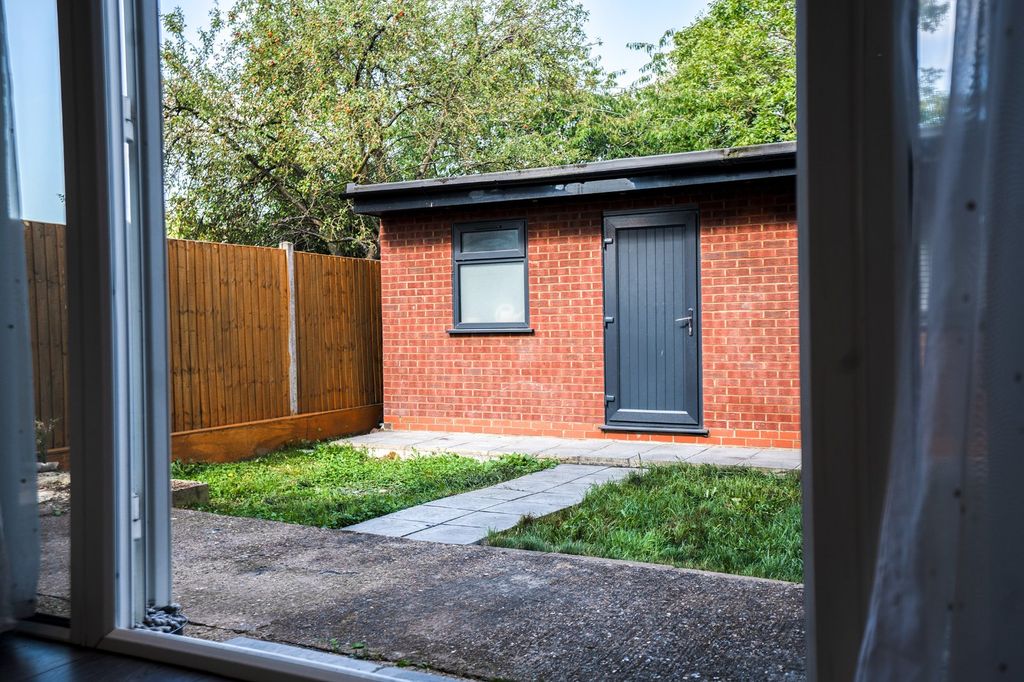 Additional image 14 of 4 bed semi-detached house for saleWindsor Road, Slough, Berkshire SL1