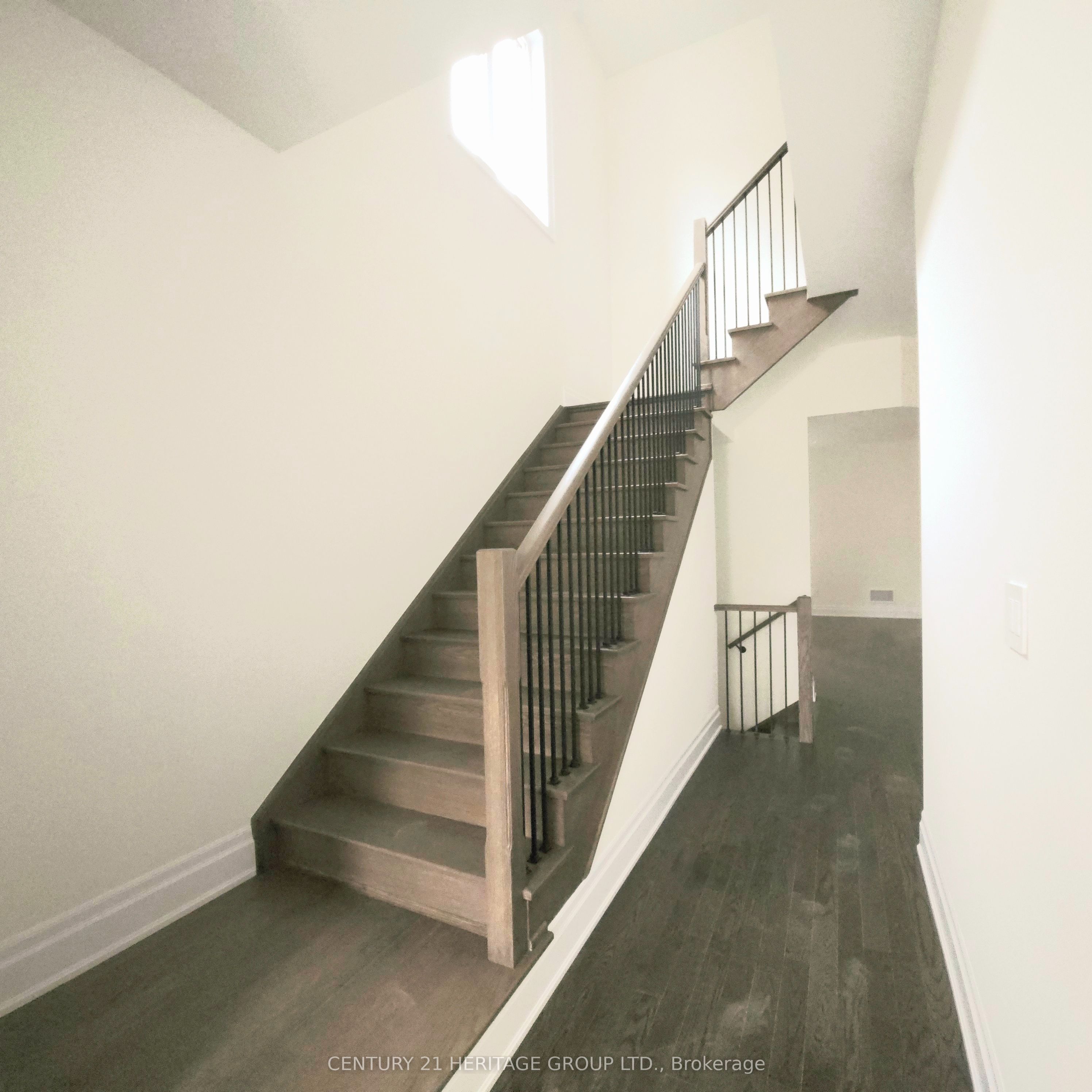 Additional image 3 of 226 Archerhill Circle, Aurora, ON, L4G 4E2