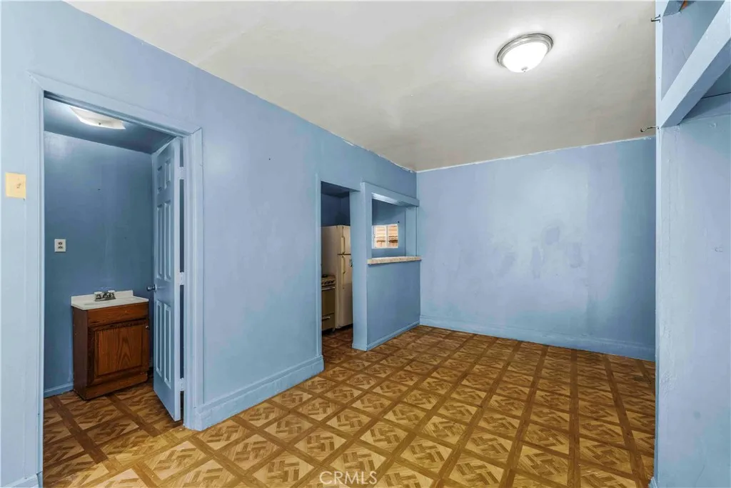 Additional image 32 of 1508 E Queensdale St, Compton, CA 90221