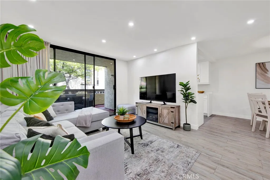 Additional image 7 of 4040 Via Marisol Unit 121, Los Angeles, CA 90042