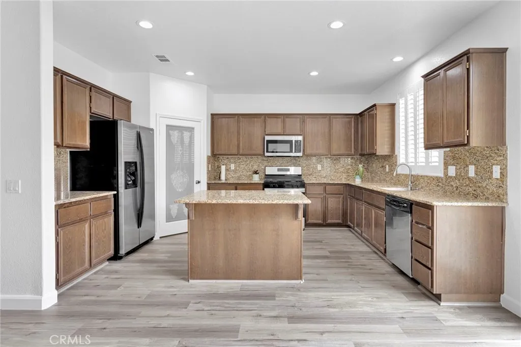 Additional image 50 of 12615 Versaille Street, Victorville, CA 92394