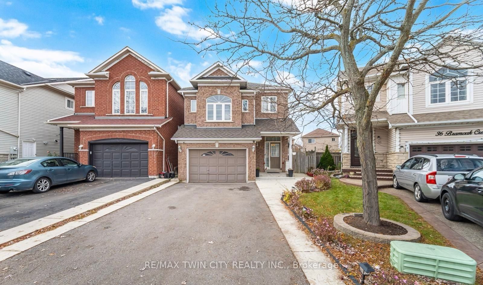 34 Bramoak Crescent, Brampton, ON, L7A 1T6