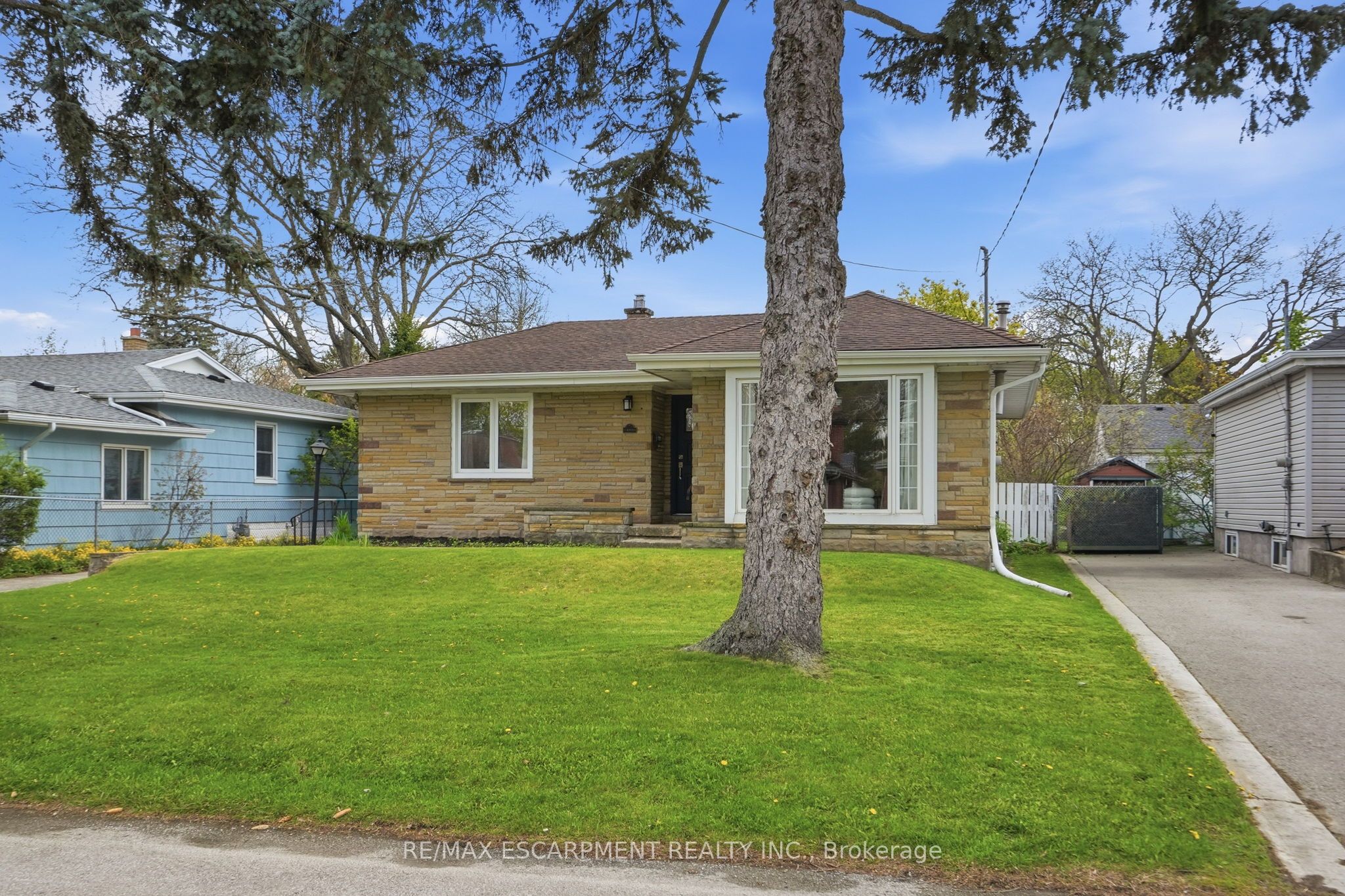Additional image 3 of 23 Mcmaster Avenue S, Hamilton, ON, L9H 4M6