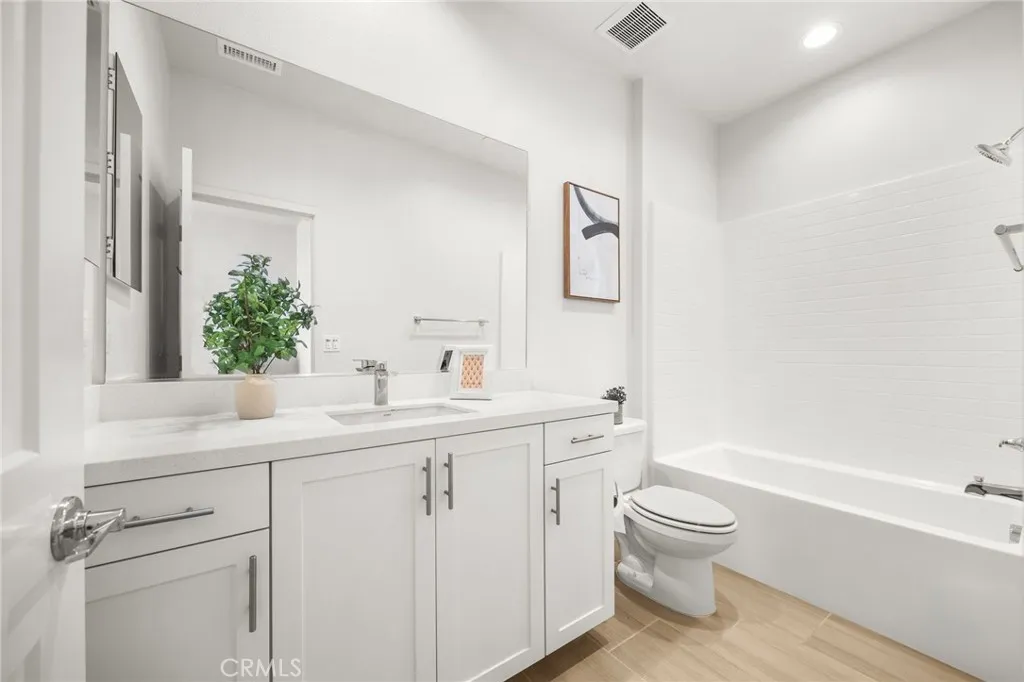 Additional image 38 of 107 Tenor, Irvine, CA 92618