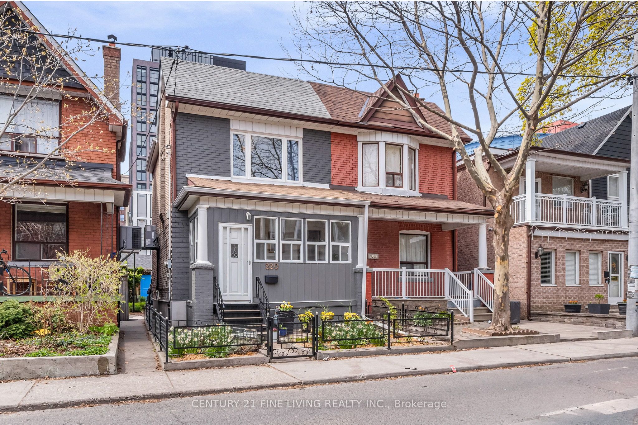 Additional image 3 of 220 St Helen's Avenue, Toronto, ON, M6H 4A3
