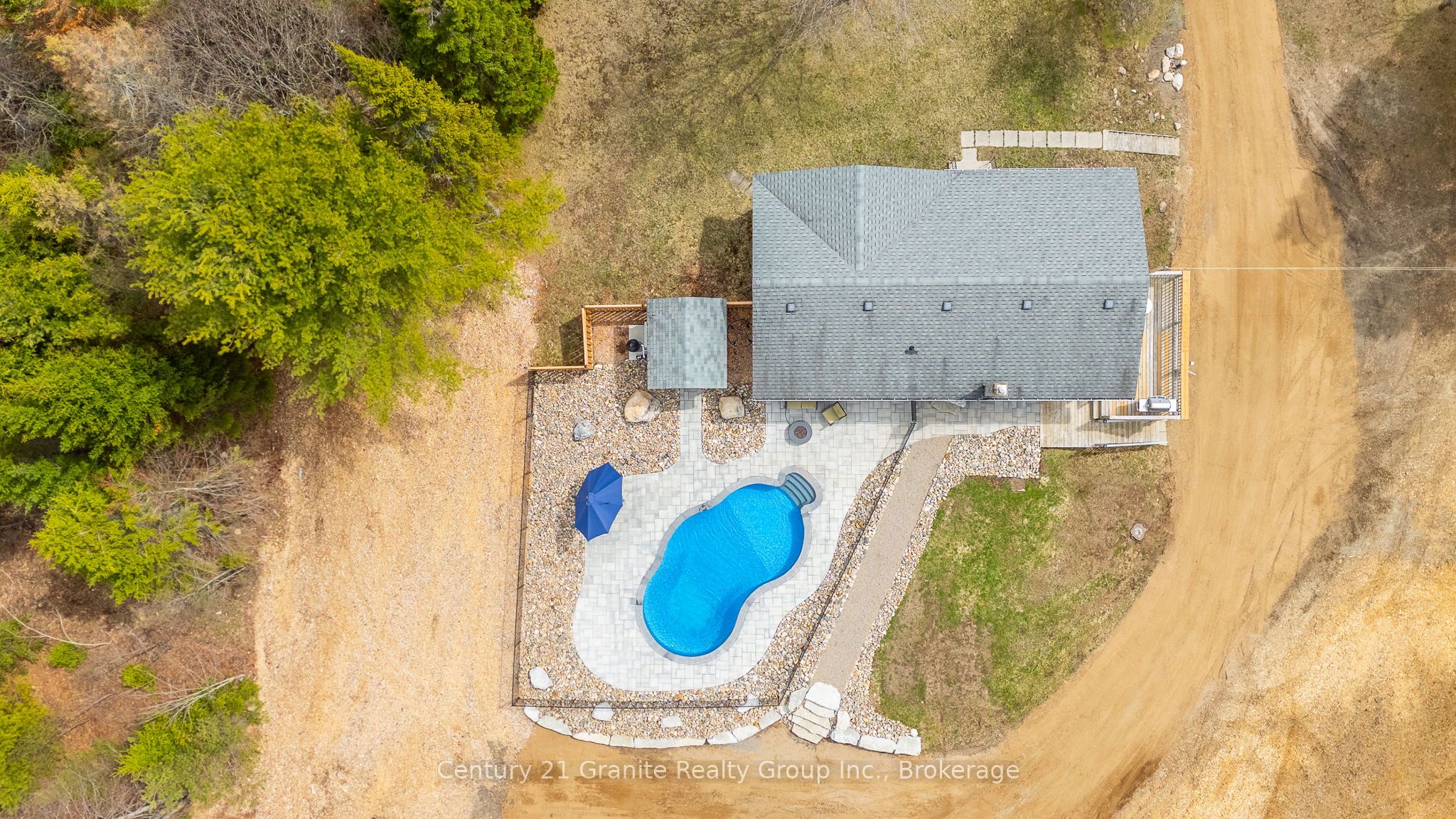 1039 Essonville Line, Highlands East, ON, K0L 2Y0