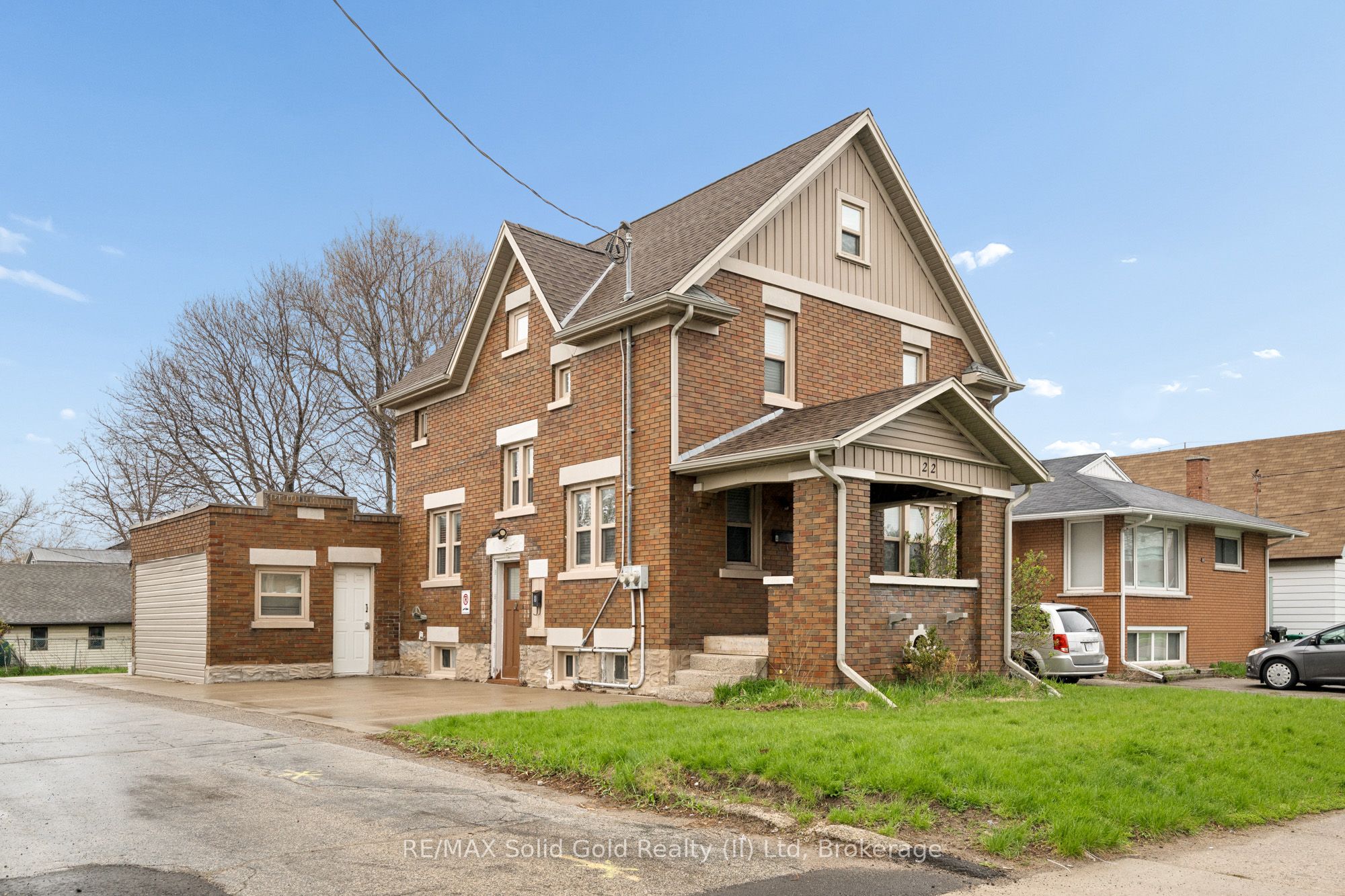 22 Dellroy Avenue, Kitchener, ON, N2A 2S1