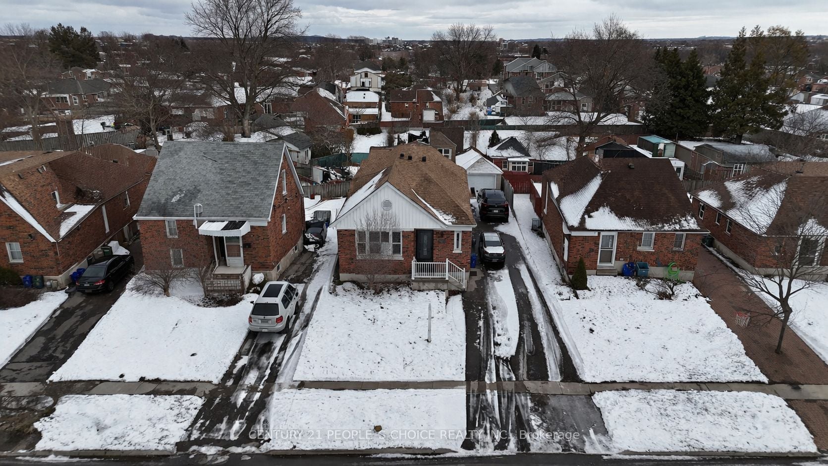 67 Highland Avenue, Oshawa, ON, L1H 6A4