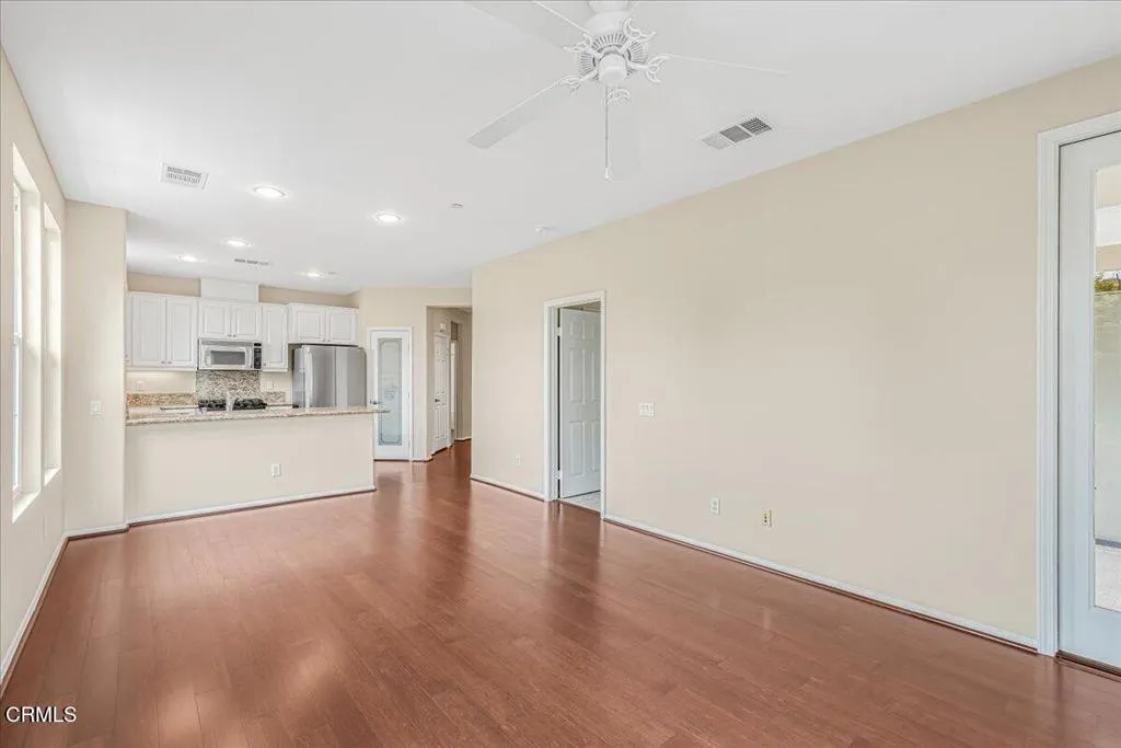 Additional image 43 of 990 Holiday Avenue, Ventura, CA 93003