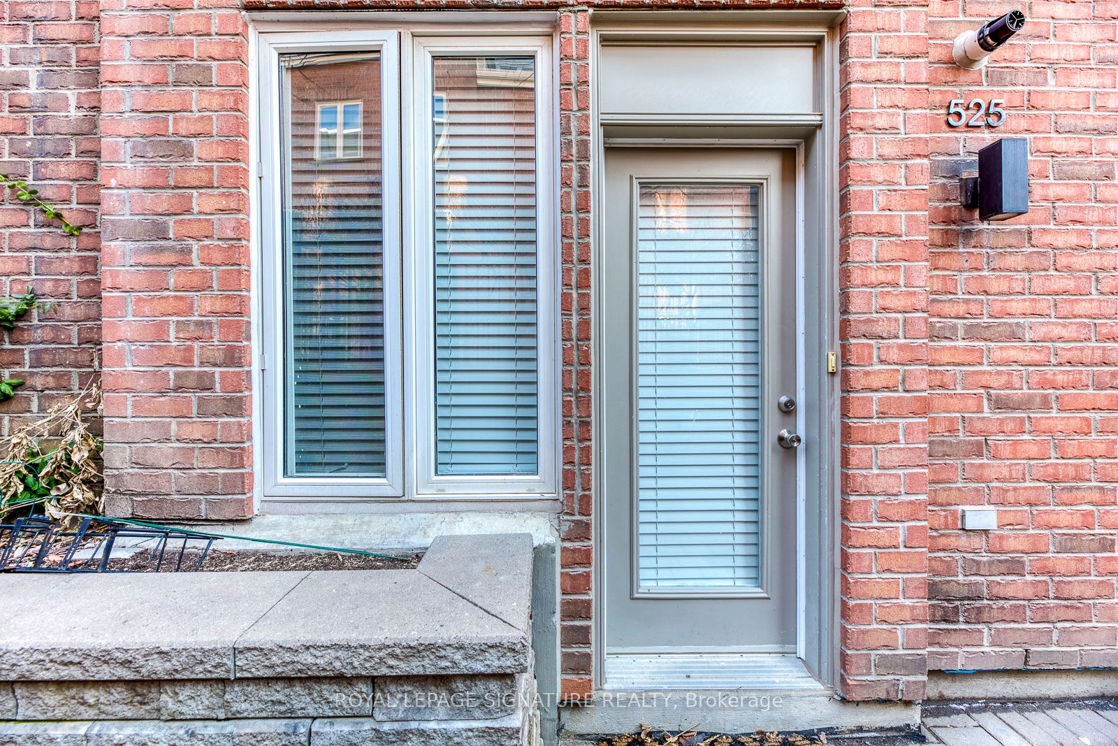 Additional image 2 of 525-10 Douro Street, Toronto, ON, M6K 3M4