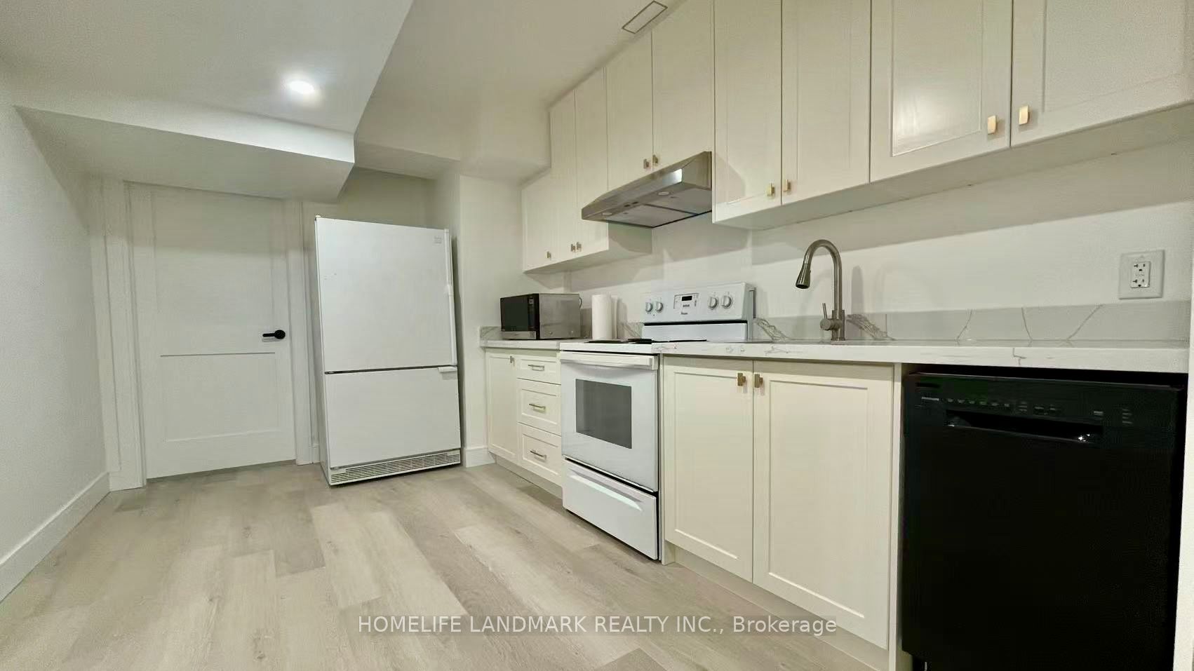 Additional image 3 of 1556 Crestview Avenue, Mississauga, ON, L5G 3P6