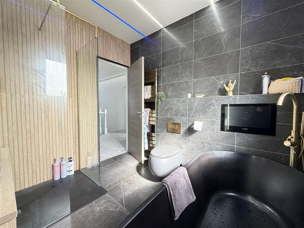 Additional image 22 of 5 bed detached house for saleGreenlees Road, Cambuslang, Glasgow G72