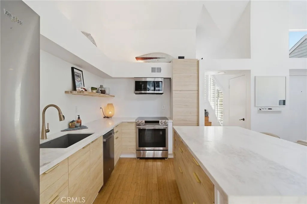 Additional image 37 of 805 Grayling Bay Unit 46, Costa Mesa, CA 92626
