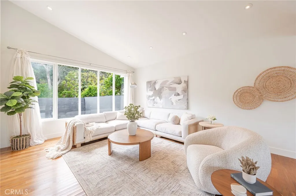 Additional image 62 of 19281 Berclair Lane, Tarzana, CA 91356