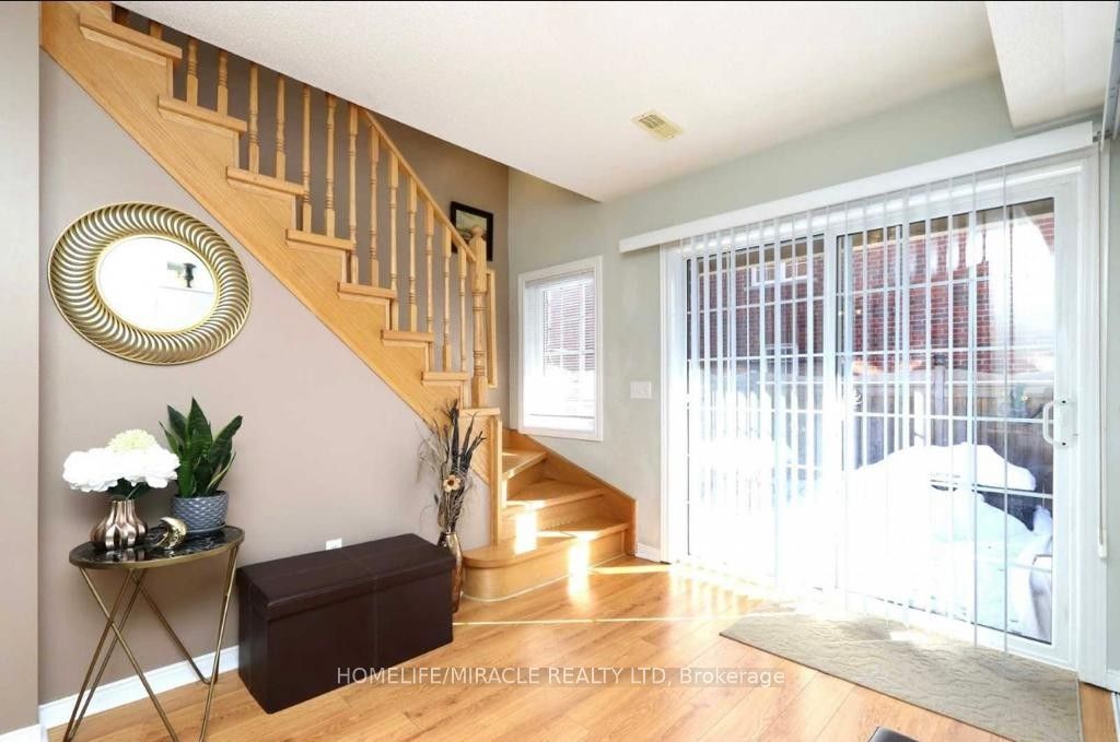 29 Denison Avenue, Brampton, ON, L6X 0H2 photo 2