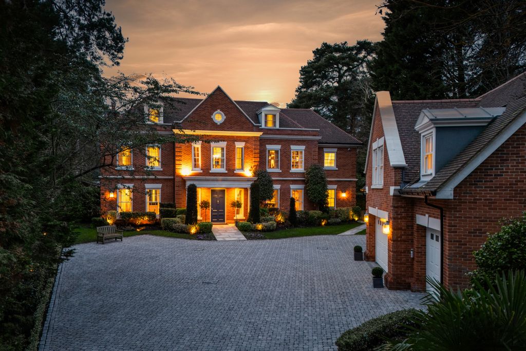 7 bed property for saleBagshot Road, Ascot, Surrey SL5
