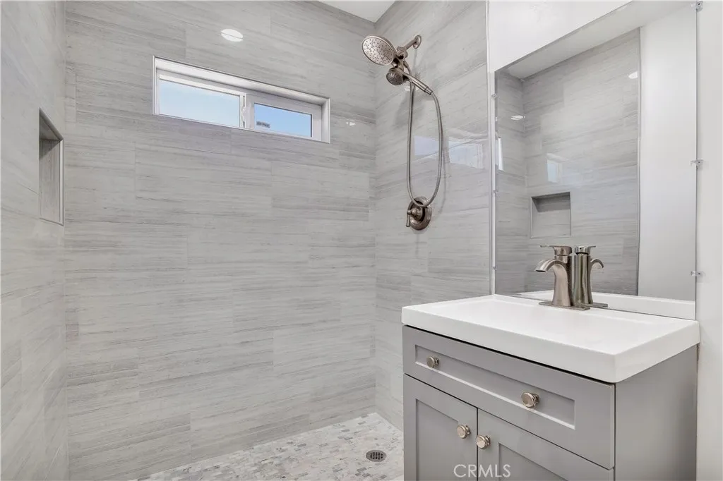 Additional image 12 of 18234 Sugarman Street, Tarzana, CA 91356