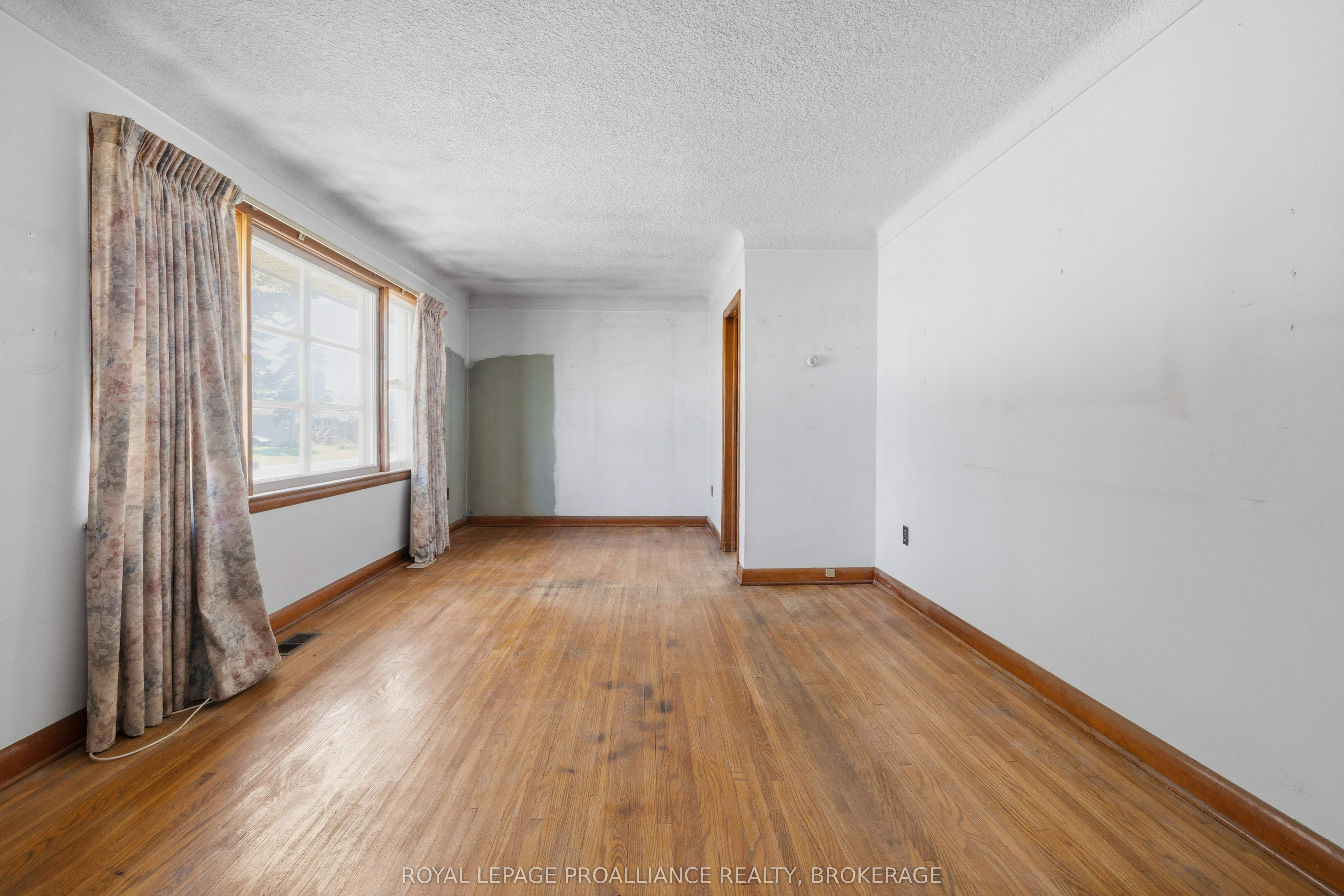 Additional image 3 of 287 Mcewen Drive, Kingston, ON, K7M 3W2